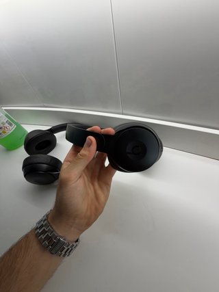 Beats Solo Pro Negros (No encienden)