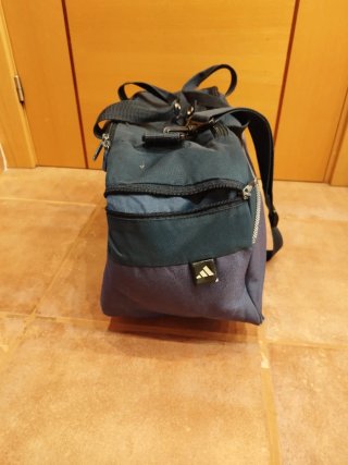 Bolsa de deporte Adidas azul y gris