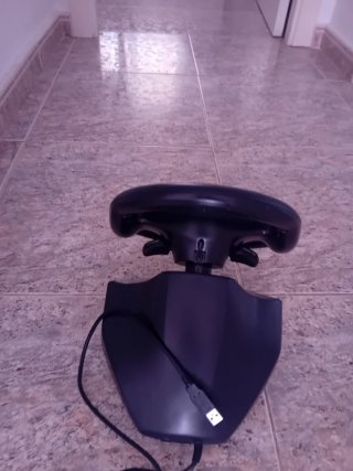 Volante y Pedales Gaming Buen Estado NEGOCIABLE