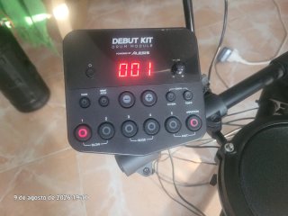 Batería Electrónica Alesis Debut Kit