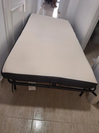 Nueva: cama plegable 200x90 cm