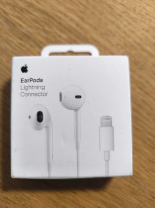 Cargador Apple 20W USB-C + Cable + Earpods