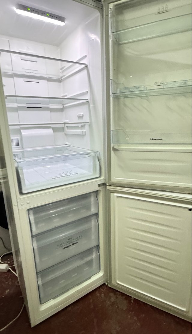 FRIGORÍFICO COMBI NO FROST HISENSE A+ BLANCO