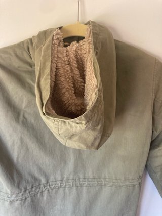 Parka niña verde con capucha Talla 11/12