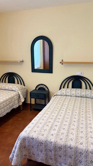Espejo Arqueado Vintage de Mimbre Azul Oscuro