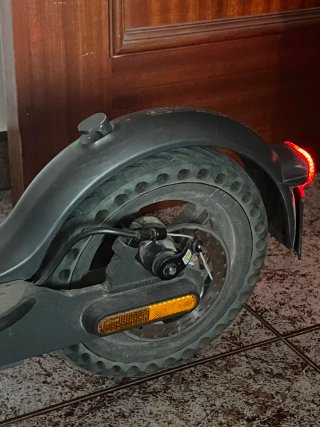 Cascos y patinete