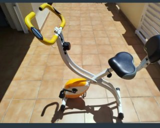 Bicicleta Estática Plegable Amarilla