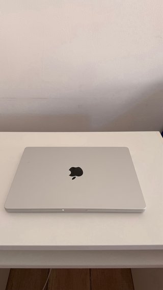 MacBook Pro 14 M3 1TB Plata