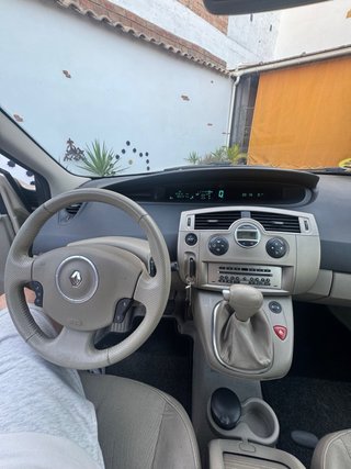 Renault Grand Scenic 2.0dci 1 propietario