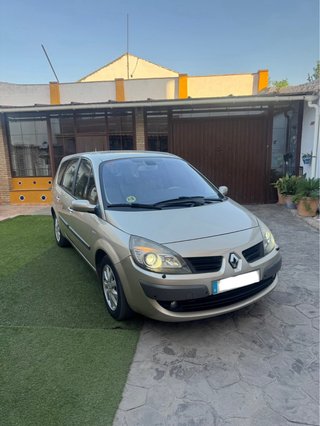 Renault Grand Scenic 2.0dci 1 propietario