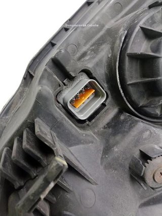 Kia 23386198 faro derecho 921021g030 rio ii (jb)