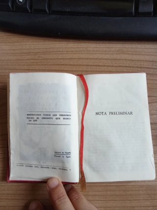 Libro antiguo F. Dostoyevski Edición Crisol