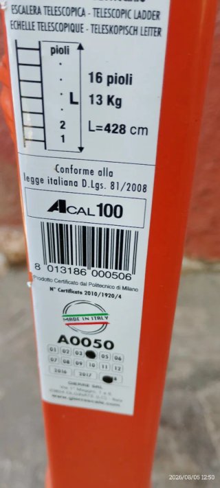 Escalera en Torredembarra Poco Uso