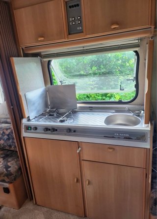 Caravana Adria optima