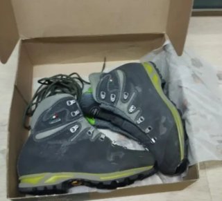 Botas de Montaña Zamberlan Grises y Verdes