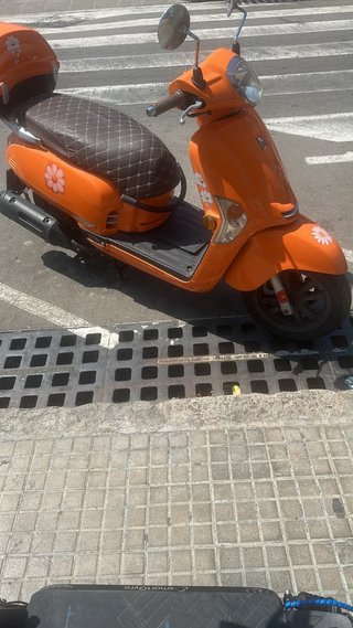 Kymco Like 125 Scooter Naranja