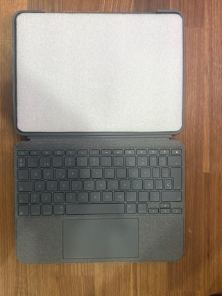 Funda con teclado Logitech Combo Touch iPad