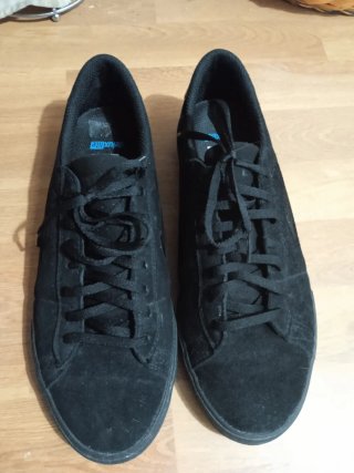 Zapatos negros lakay
