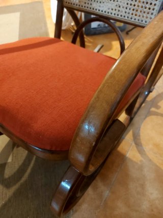 Mecedora antigua madera y ratán
