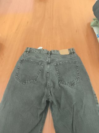 Pantalón tejano gris