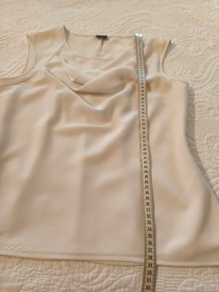 Blusa blanca sin mangas