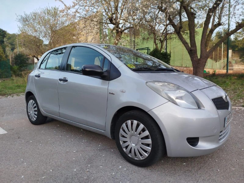 Toyota Yaris con Garantía - foto 1
