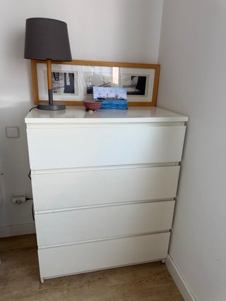 Cómoda IKEA 4 cajones blanca
