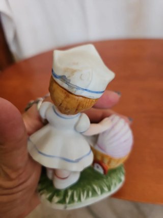 Statuetta Bambina Infermiera con Carrozzina Cane