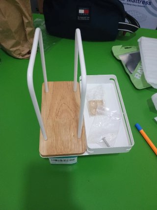 Servilletero de madera y metal