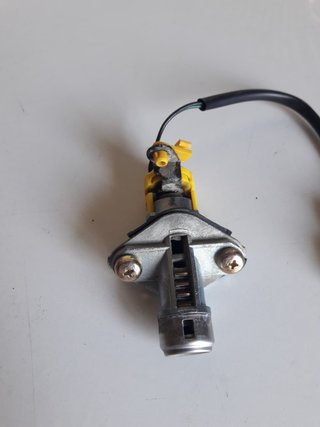 BOMBIN PORTON TRASERO - KIA SORENTO