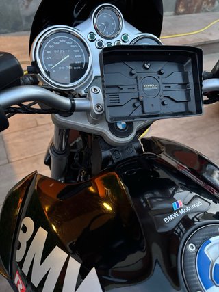 BMW R1150R Negra con Asiento Rojo