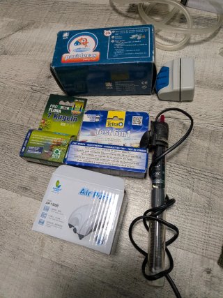 Accesorios acuario: Calentador, aireador, adornos