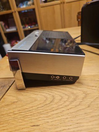 Radio Vintage Sony TC-120