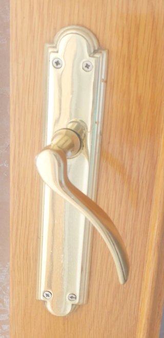 Puerta madera y cristal