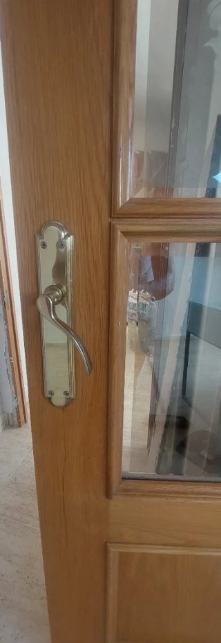 Puerta madera y cristal