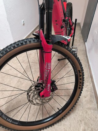 Bicicleta Moustache Samedi Race Eléctrica