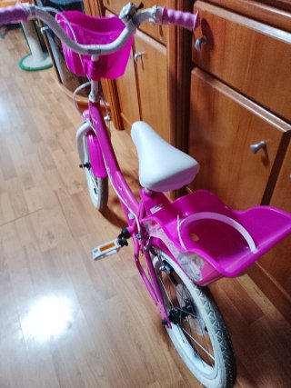 Bicicleta Barbie 16 con Cesta y Porta Muñeca
