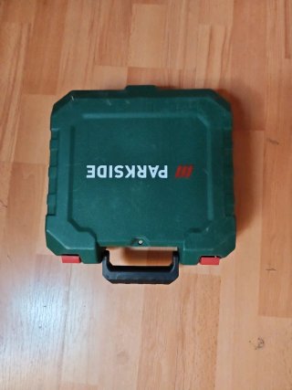 Taladro Parkside 12V con maletín SIN BATERÍA
