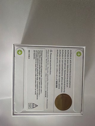 Airpods 4 con cancelación de ruido En tienda 200€