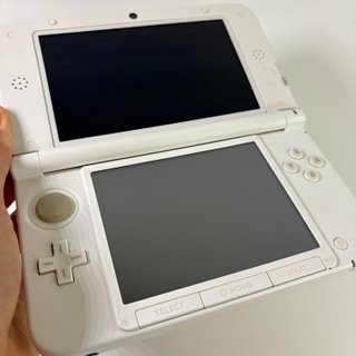 Nintendo 3DS XL Luigi Edition