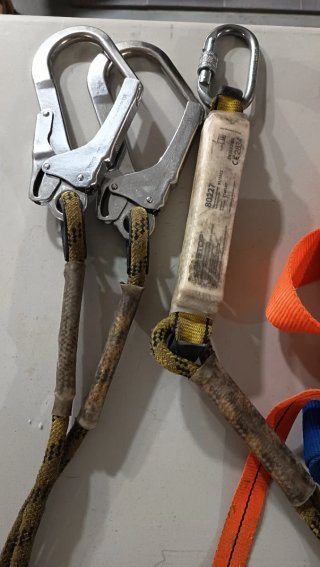 Arnés seguridad + Cuerdas y anticaídas