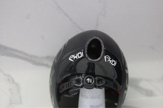 Casco aerodinámico EKOI negro
