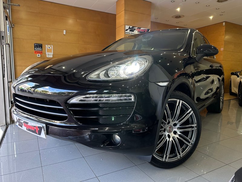 Porsche Cayenne V6 2011 - foto 1