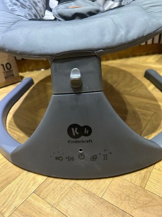 Mecedora eléctrica para bebé