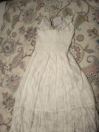 Vestido blanco largo con encaje