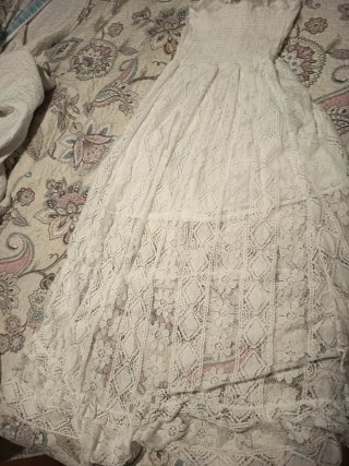 Vestido blanco largo con encaje
