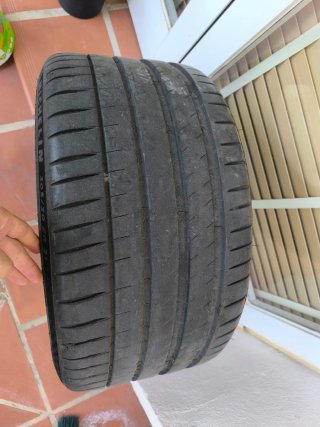 Neumático Michelin Pilot Sport 4S 305/30 ZR21