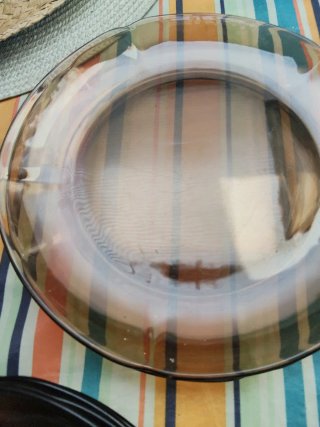 4 platos pequeños, 2grandes 4 hondos de cristal