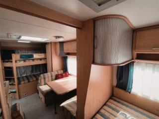 Caravana KNAUS SUDWIND 500 TKM 2,5. 6 PLAZAS