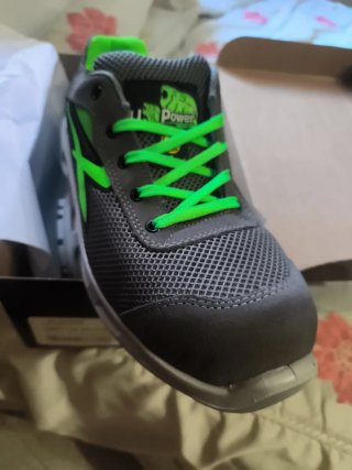 Zapatillas U-Power nuevas grises y verdes
